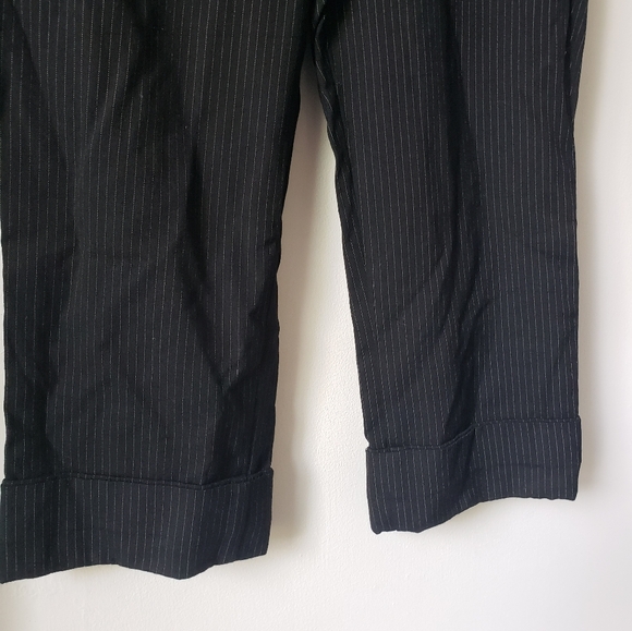 Bebe pinstripe cuffed capri - Picture 5 of 10